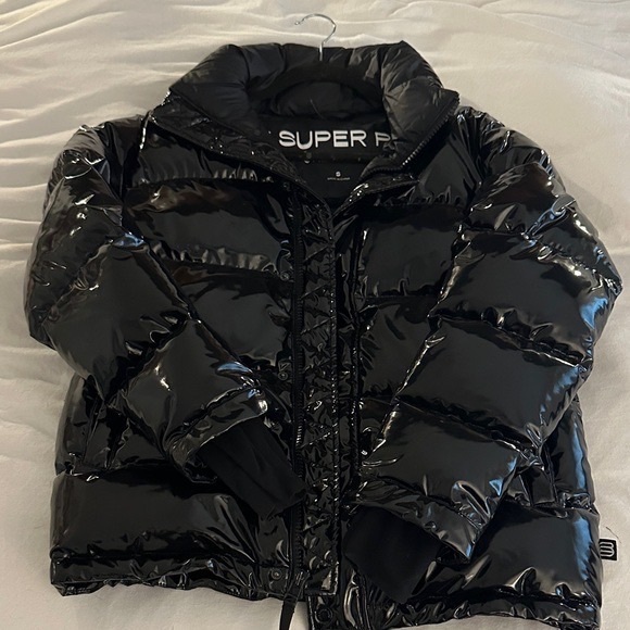 Aritzia Jackets & Blazers - The Super Puff Aritzia Jacket